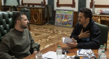 Ünlü oyuncu Orlando Bloom Kiev'de Zelenskiy ile görüştü
