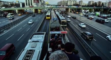 3 büyükşehirde toplu ulaşım 20-24 Nisan arası ücretsiz