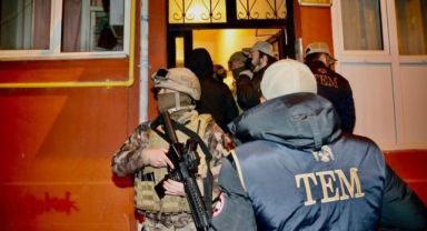 8 ilde eş zamanlı terör operasyonu: 10 şüpheli yakalandı