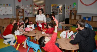 Anne-Baba Çocuk Merkezi'nde 23 Nisan coşkusu erken yaşandı