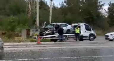 Antalya'da feci kaza: Genç avukat ve sürücü hayatını kaybetti