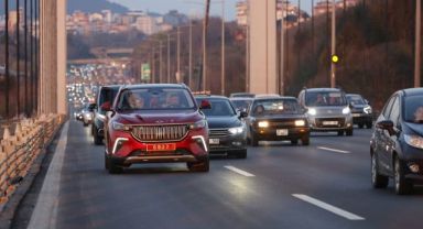 Bakan Nebati Togg ile trafikteki ilk sürüşünü gerçekleştirdi