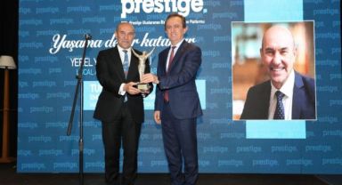 Başkan Soyer'e Yaşama Değer Katanlar ödülü