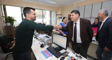 Başkan V. Erkan Özkan çalışma arkadaşları ile bayramlaştı