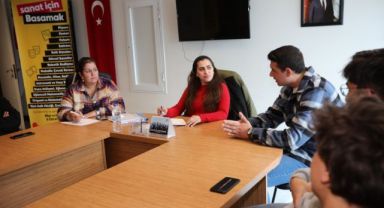 Bayraklı’da gençlik meclisi toplandı