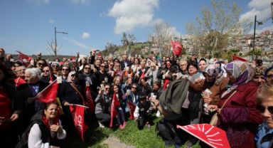 Bayraklılı kadınlardan söz: Bu seçimi biz kazanacağız