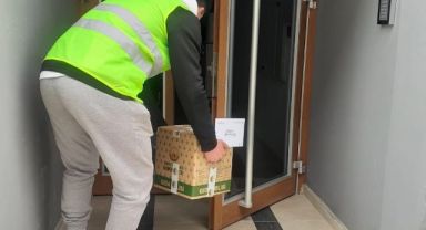 Bergama Belediyesi, ihtiyaç sahiplerini yalnız bırakmıyor