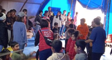 Bornova Belediyesi'nin kreşine Kore'den ve Türk askerinden destek