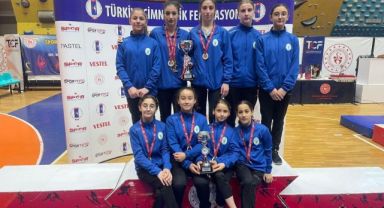 Bornovalı cimnastikçiler Türkiye Şampiyonu