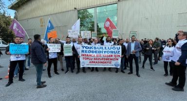 Büyükşehir'de TİS eylemi! Memurlar iki gün iki saat iş bıraktı!