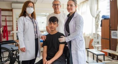 Depremzede Mustafa'dan sevindiren haber: İzmir'de ilk adım