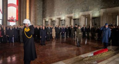 Devlet erkanı Anıtkabir'de