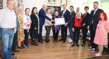 “Dil ve üslup sorunu ekonomiden de büyük bir sorun”