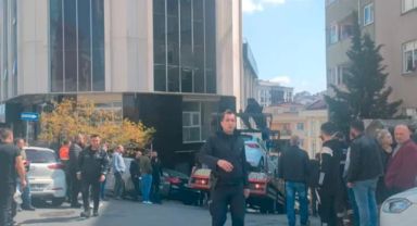 İki genç araçta başlarından vurulmuş halde bulundu