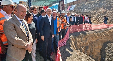 İzmir Büyükşehir Belediyesi 4 yılda 18 milyar liranın üzerinde yatırım yaptı