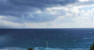 İzmir Çeşme'den sonra Özdere'de hortum paniği