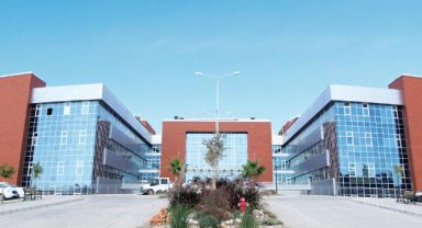 İzmir'de hastane polisi ve güvenlik görevlilerine saldırı: 4 gözaltı