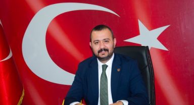 Öksüz: Bu millet süslenmiş 