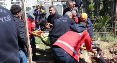 Şanlıurfa'da göçük altında kalan 4 işçi kurtarıldı