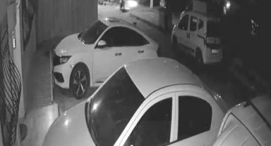 Sipariş verip bekledikleri motosikletli kuryeyi pompalı tüfekle vurdular