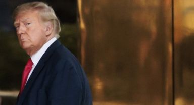 Trump, hakim karşısına çıkmak üzere New York'ta