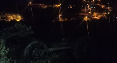 Virajı alamayan kamyon şarampole uçtu