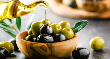 Zeytincilik sektörü ihracatta 1 milyar dolara koşuyor