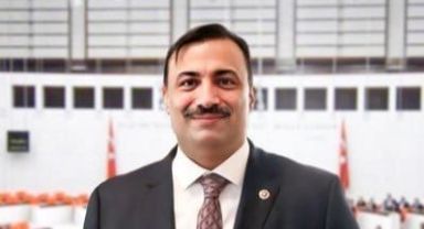 AK Partili Bekle’den CHP’nin Menemen’de açtığı Roman karikatürüne tepki