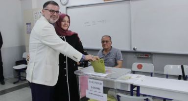 AK Partili Saygılı oyunu kullandı