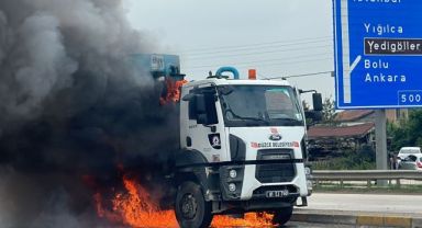 Alev alev yanan kamyon yardımına itfaiye yetişti