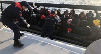 Aydın'da 83 düzensiz göçmen kurtarıldı