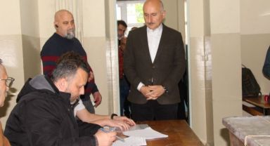 Bakan Karaismailoğlu, Trabzon'da oyunu kullandı
