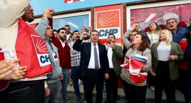 Batur, CHP Konak Gençlik Kolları ile buluştu