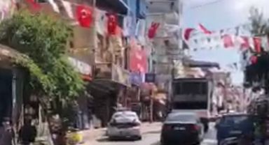 Bayraklı'da Türk Bayrağı krizi!