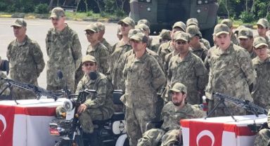 Bayraklı'nın özel sporcularından askerlik yemini
