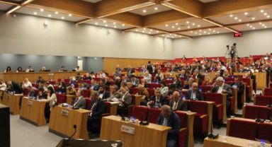 Büyükşehir Meclisi'nde 4 saatlik 'kesin hesap' maratonu!