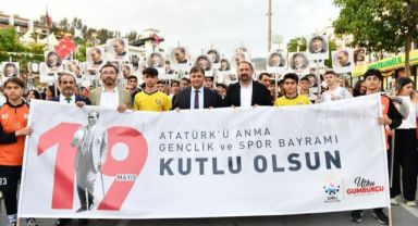 Çiğli 19 Mayıs’ı Ceylan Ertem Konseri ile kutladı