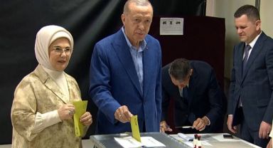 Cumhurbaşkanı Erdoğan oyunu Üsküdar'da kullandı