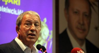 Depremzedelerin 'Tekirdağ' korkusuna Bakan Akar'dan