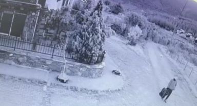 Eli boş girdiği villalarda konaklayan hırsız valizini doldurarak ayrıldı