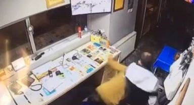 Engelli durak görevlisine saldırı