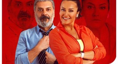 Güldüren Cazibe “Bir Kira Bir Yuva” için sahnede