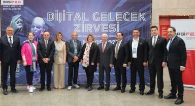 İş insanları Dijital Gelecek Zirvesi'nde buluştu