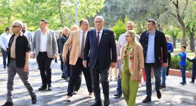 İYİ Partili Dervişoğlu: Geldikleri gibi giderler!