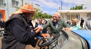 İYİ Partili Dervişoğlu Selçuk ve Seferihisar’da sahaya indi