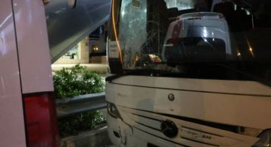 İzmir’de otobüs ile çarpışan motosikletin sürücüsü öldü