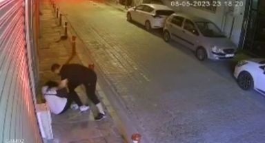 İzmir'de sokak ortasında kadına öldüresiye şiddet kamerada