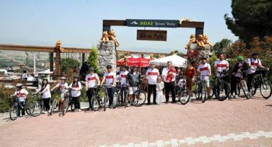 Kınık’tan hem sanata hem spora büyük önem