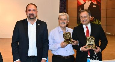 Komünist Osman Çiğli’de seyirci ile buluştu