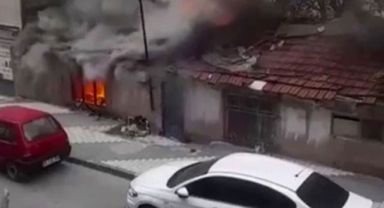 Korkutan gecekondu yangını